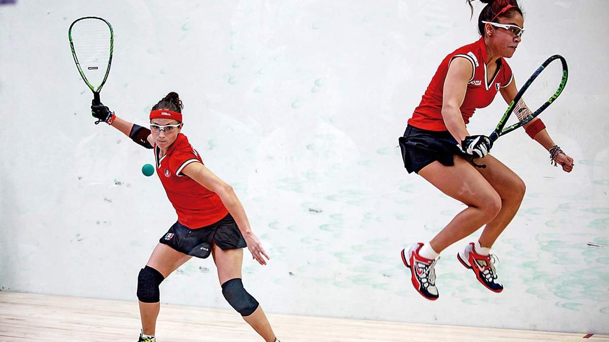 Samantha Salas y Paola Longoria. Castigadas