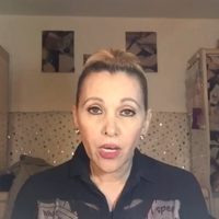 La actriz Aida Pierce admite que su hijo fue quien se disfrazó para ser vacunado en Coyoacán