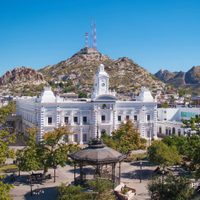 Gobierno de Sonora niega orden de captura contra gobernador
