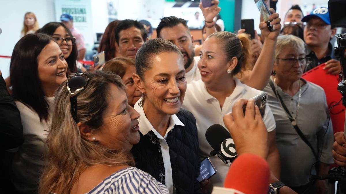 Claudia Sheinbaum, aspirante presidencial de Morena, es recibida a su llegada a Chihuahua