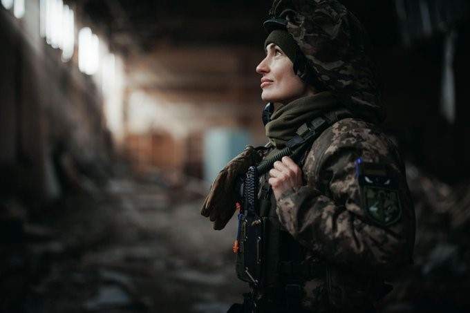 Mujer en la guerra de Ucrania