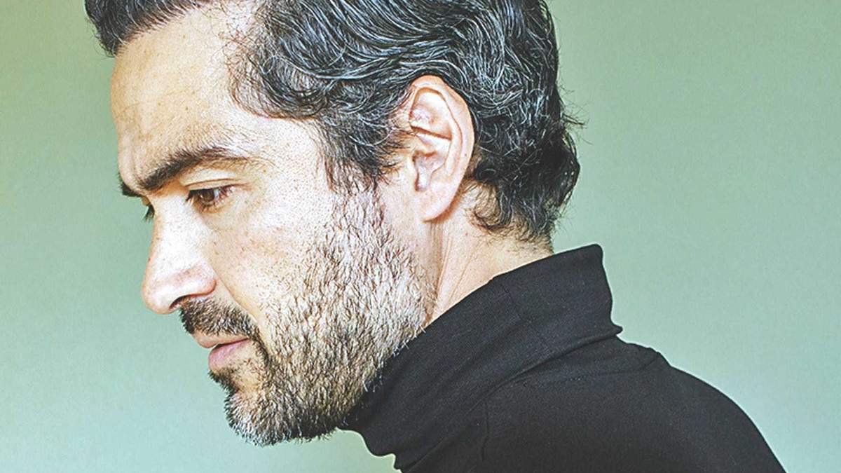 Herrera. "Espejo contundente"