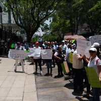 Trabajadores del IFT protestan en el Senado para exigir garantías laborales (Video)