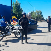 Operativo con sorpresa: detuvieron a un hombre que llevaba 11 envoltorios de cocaína en su auto
