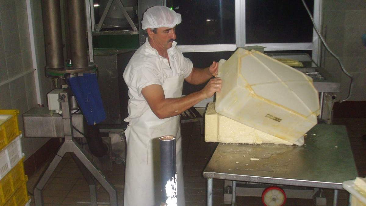Fabricante de quesos. Foto: (Twitter)