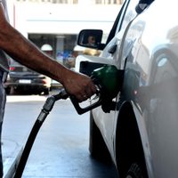 En agosto las ventas de las naftas y del gasoil registraron aumentos del 4,7% respecto a julio