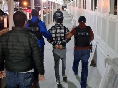 Detienen en Chihuahua al segundo sospechoso de tiroteo en Florida