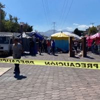 Balacera en un tianguis de Iztapalapa: un comerciante fue asesinado; su esposa está herida