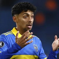 ¿Se termina la polémica?: Boca aceptó la oferta por Medina, pero exige algunas condiciones