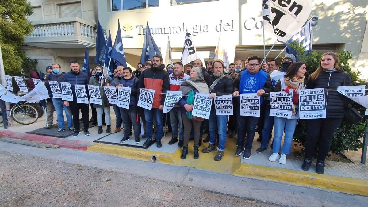 Algunos profesionales solicitan el pago en efectivo sin dar factura. Fuente: (Javier Manzano)