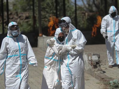 India, en las devastadoras garras de la pandemia: el país supera los 250 mil muertos