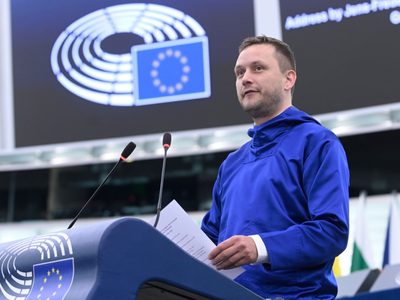 El líder de Groenlandia da las gracias a la UE y pide invertir en su isla
