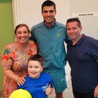 Humilde dentro y fuera: un niño de 7 años vivió un día inolvidable gracias a Carlos Alcaraz