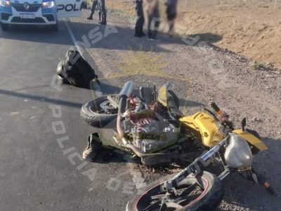 Fuerte choque "por alcance" entre una moto y una camioneta en la ruta 7