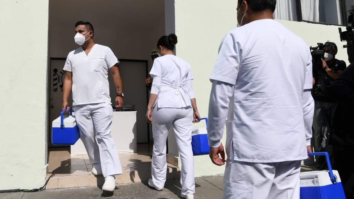 El gobierno de la CDMX dispuso de todo un operativo para recibir la vacuna contra el covid-19