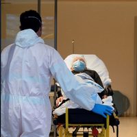 Los hospitales de Italia al límite: los médicos piden el cierre total del país