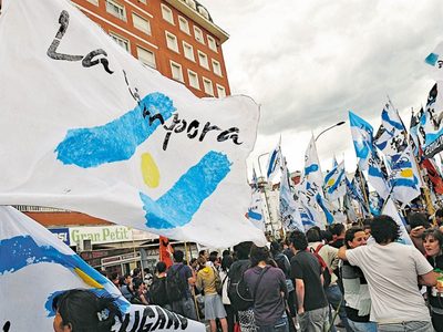 La Cámpora emitió un video en el que advierte al Gobierno sobre el pago de la deuda con el FMI