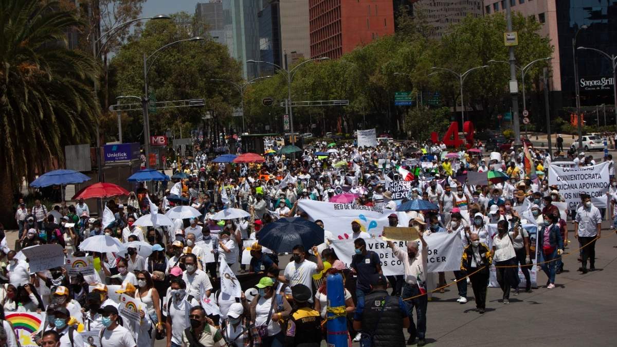 La marcha contra el desabasto de medicamentos