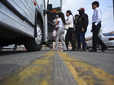 Administración Trump despide a 17 jueces de tribunales de inmigración en diez estados