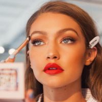 ¡Diosa y glamorosa! Gigi Hadid ignoró las críticas a su cuerpo y desfiló ASí