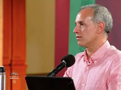 Tercera ola de covid-19 parece "menos probable", pero no descartable: López-Gatell