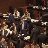 La reforma educativa se queda a un voto de ser aprobada; senadores la regresan a San Lázaro