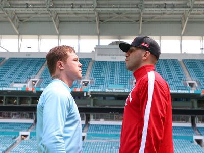 Canelo Álvarez defenderá todos sus títulos ante Avni Yildirim: todo lo que hay que saber