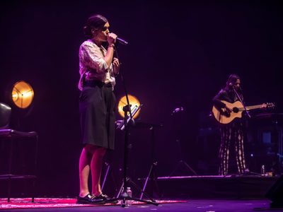 Elvira Sastre en el Metropolitan, la poesía también llena teatros