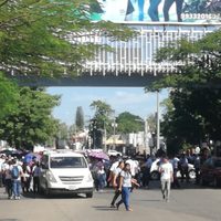 Bloquean calles y carreteras de Villahermosa; exigen pagos atrasados