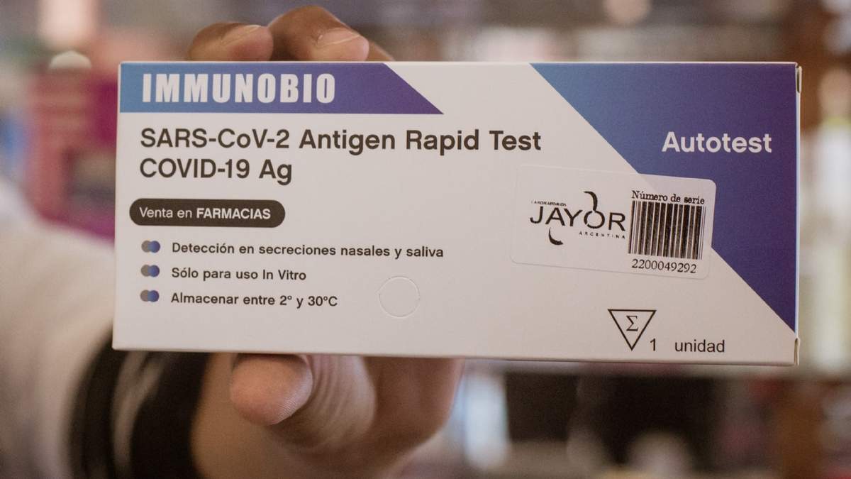 Autotest de coronavirus. Fuente: (Twitter)