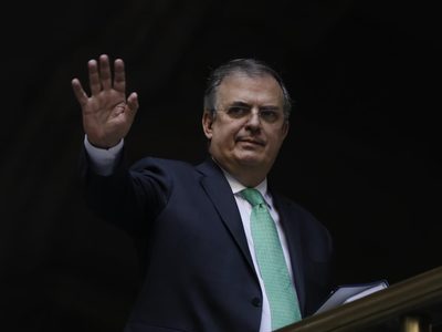 Otra renuncia en la SRE: director general para Europa deja cargo para apoyar promoción de Ebrard