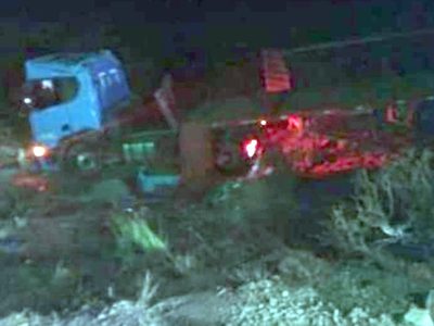 Accidente en la curva La Soberanía: un camionero desbarrancó y está grave
