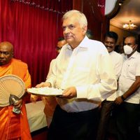 El presidente en funciones de Sri Lanka declara el estado de emergencia en el país