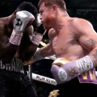Canelo Álvarez gana la pelea contra Jermell Charlo por decisión unánime