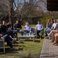 Se profundiza la “doble campaña” del oficialismo