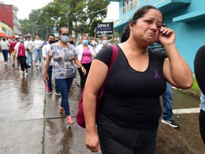 Protestan y exigen justicia para Yarazeth Zepeta García, enfermera asesinada en Veracruz