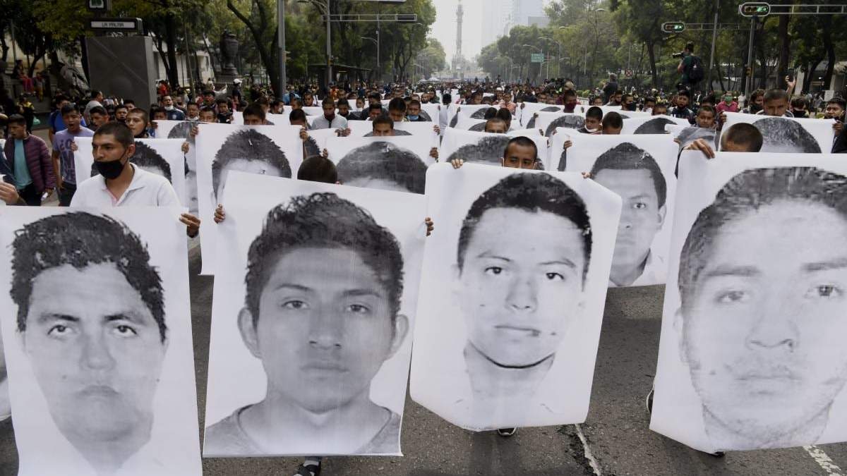 Los 43 estudiantes de Ayotzinapa desaparecieron entre el 26 y 27 de septiembre de 2014 en Iguala, Guerrero