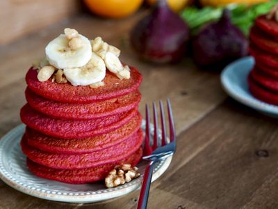 Panqueques de remolacha: con solo 5 ingredientes y listos en minutos para una comida ligera