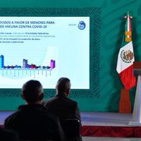 AMLO ordena investigar el origen de 250 amparos para vacunar a menores de edad