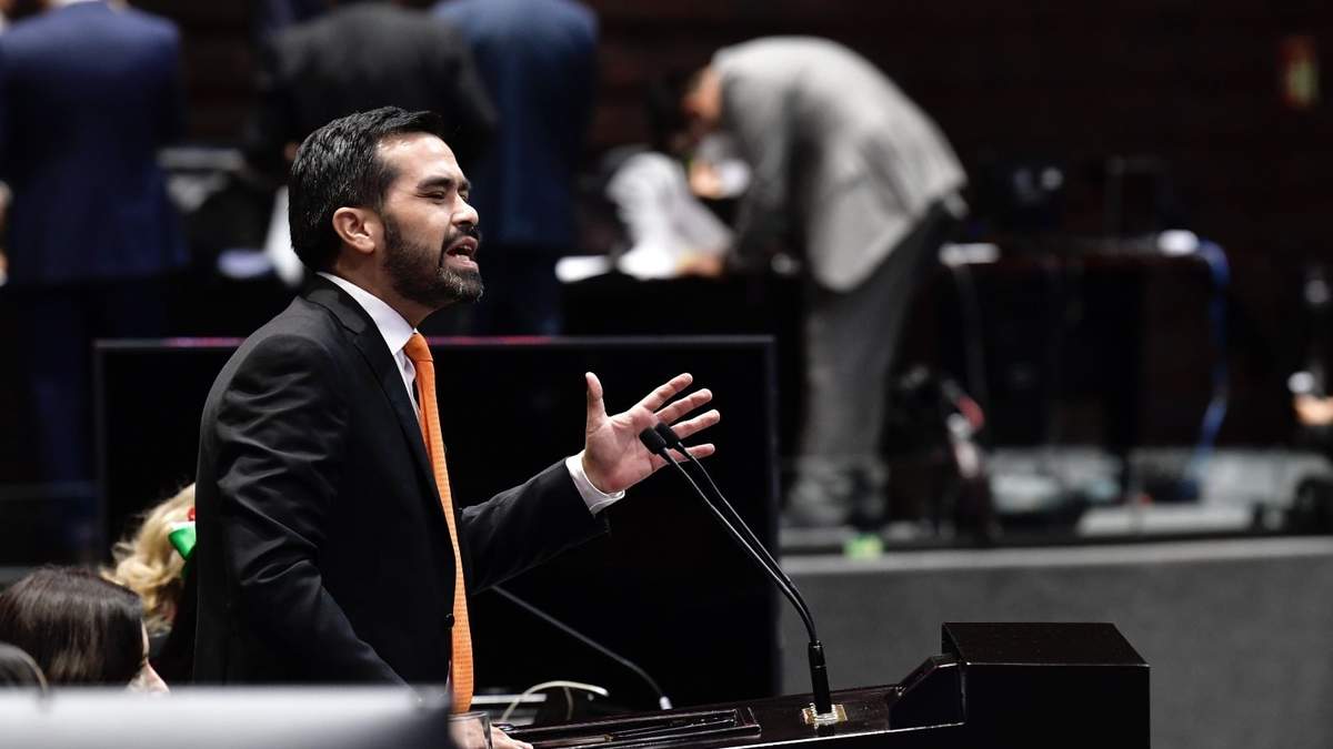 Álvarez Máynez en la la Cámara de Diputados