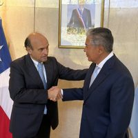 Figueroa en Buenos Aires: acuerdos clave con EE.UU., Francia y Chile por Vaca Muerta