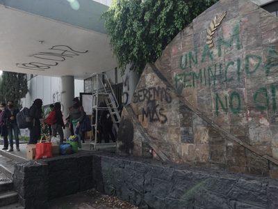 Estudiantes de la Facultad de Economía de la UNAM levantan paro