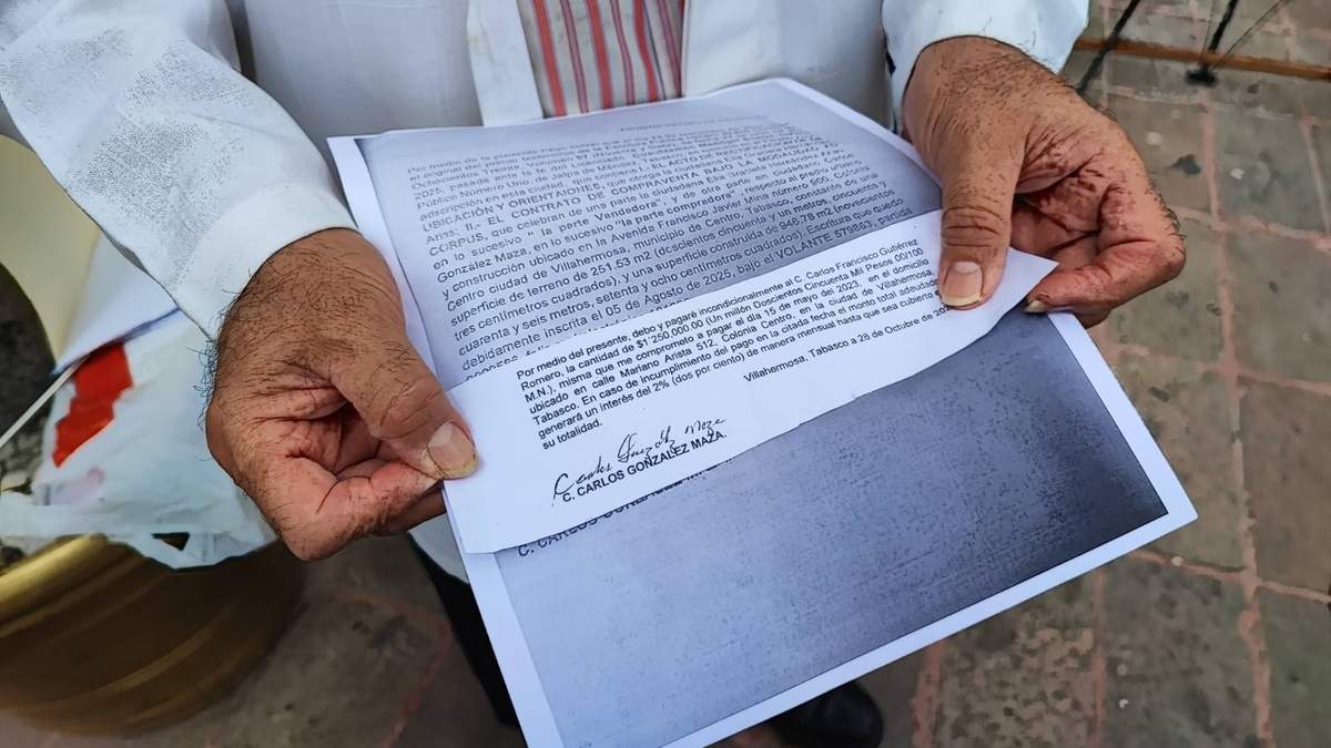 El médico traumatólogo Carlos González Maza pidió la intervención del Poder Legislativo de Tabasco por un presunto un fraude en su contra
