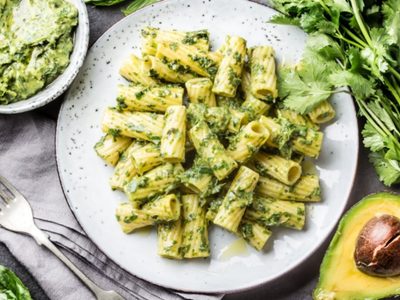 Salsa de palta: en pocos minutos y con una cremosidad irresistible, la receta del mejor aliño para tus pastas