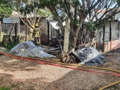 Sujetos queman a una niña y secuestran a su padre en Berriozábal, Chiapas