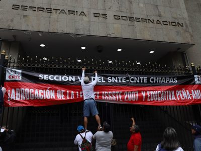 Fracasa de nuevo el diálogo entre la CNTE y Gobernación; sigue el plantón