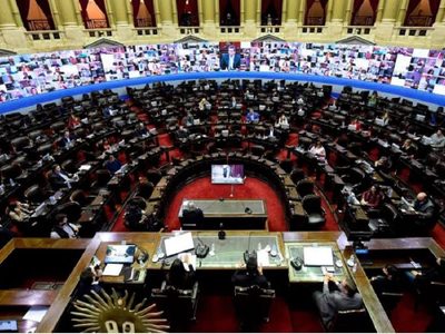 El Gobierno sumó otros 27 proyectos al pedido de juicio a la Corte