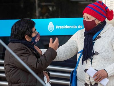 ANSES confirmó las fechas de pago del bono de $5.000 para jubilados y pensionados