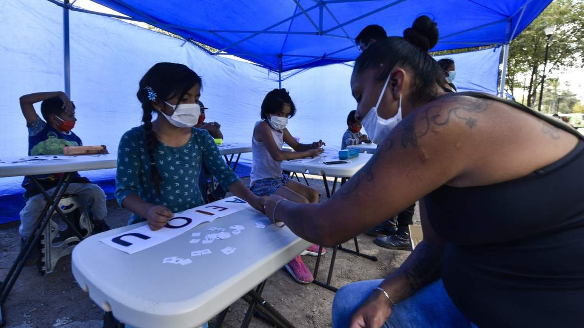 Menores de 18 años serán vacunados si así lo indican los organismos internacionales de salud