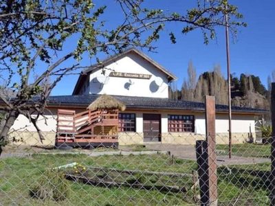 La Escuela 161 de Payla Menuko solicitó la intervención de la Defensoría del Pueblo